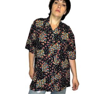 Yen of London - Size s/m loose fitting floral top